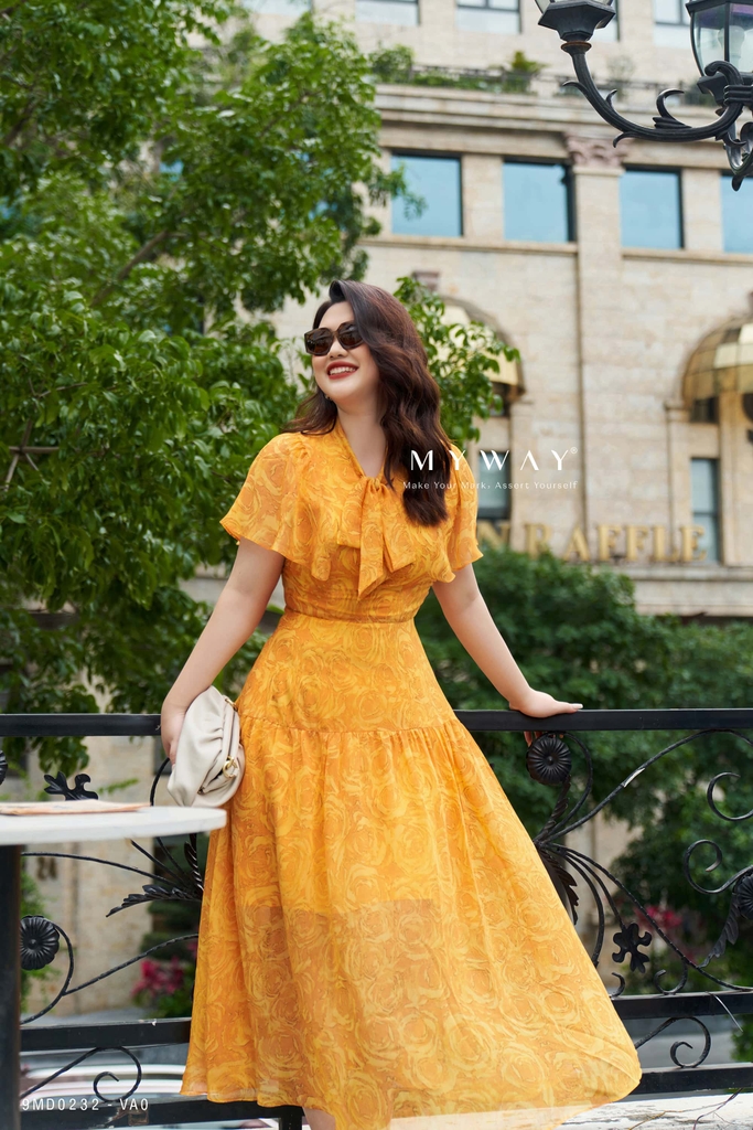 Váy đầm maxi ren Yellow