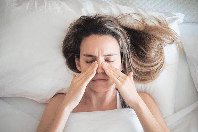 ĐỪNG CÓ CHỊU NẾU BỊ VIÊM XOANG CẤP CÓ MỦ!
