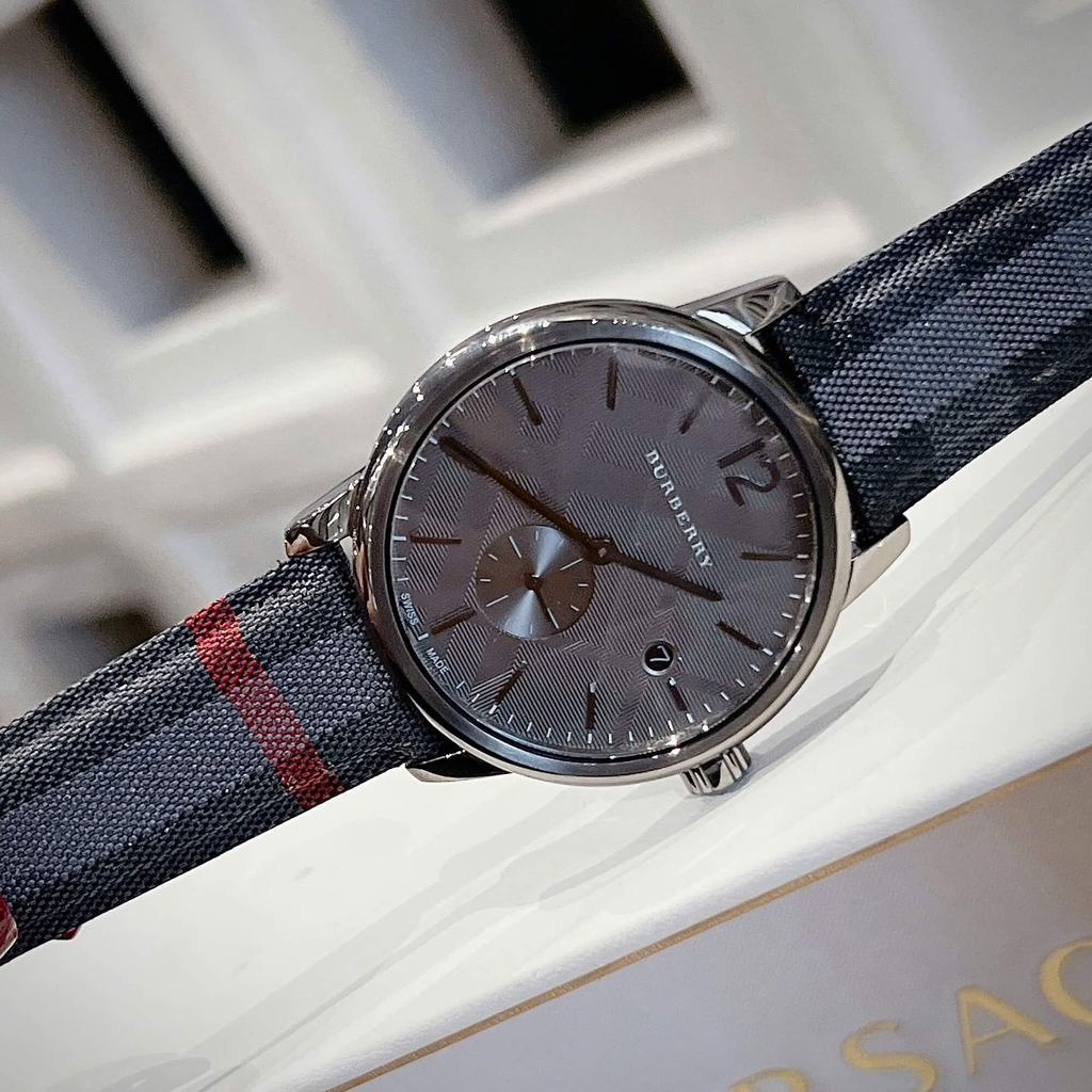 Đồng Hồ Nam Burberry BU10010 Máy Thụy Sĩ Quartz Size 40mm Dây Da Caro Đen Kim Rốn