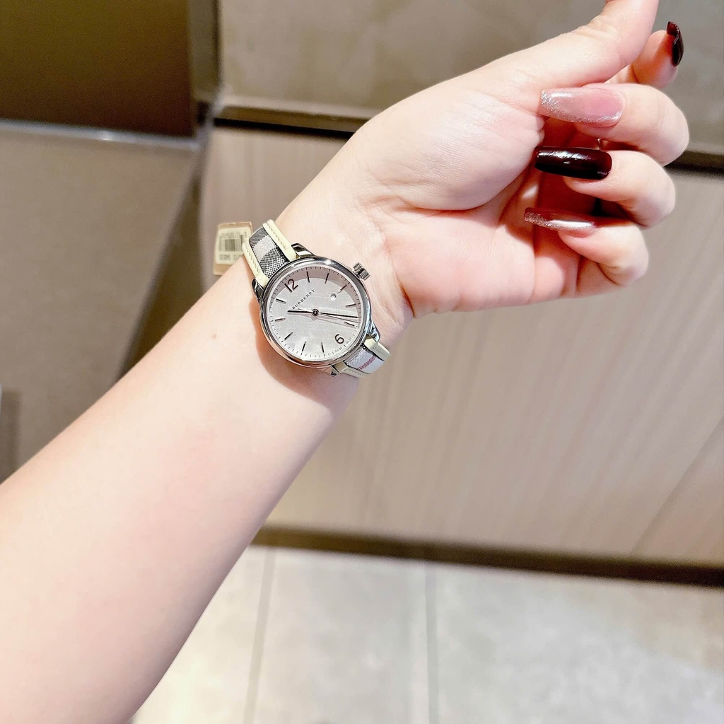 Đồng Hồ Nữ Burberry BU10113 Máy Thụy Sĩ Quartz Size 32mm Dây Da Caro Sọc Trắng Vỏ Silver