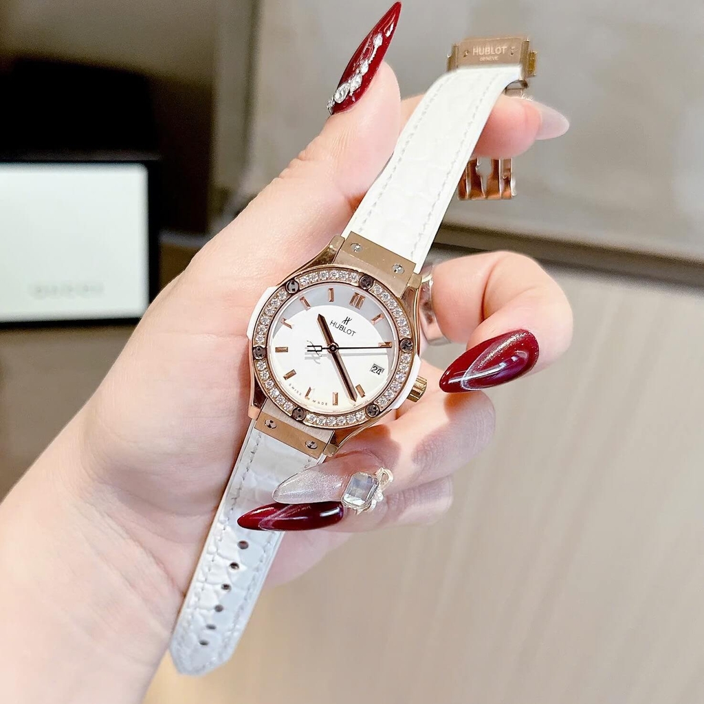 Đồng Hồ Nữ Hublot Classic Fusion Dây Da Trắng Vỏ Vàng Hồng Size 30mm Quartz