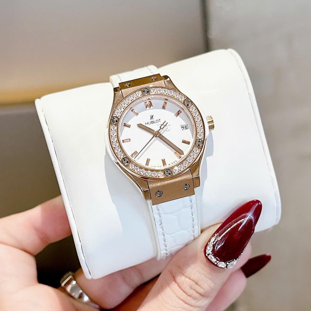 Đồng Hồ Nữ Hublot Classic Fusion Dây Da Trắng Vỏ Vàng Hồng Size 30mm Quartz