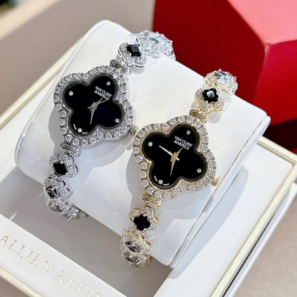 Đồng Hồ Van Cleef & Arpels Nữ Lắc Tay Cỏ 4 Lá Bạc Mặt Đen Đính Đá Size 28mm