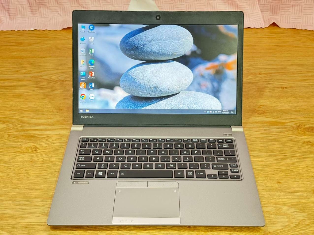 Laptop Toshiba Dynabook R634 - Core i5-4310U - RAM 4GB - SSD