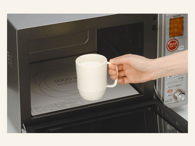 Cốc uống nước màu be Inomata