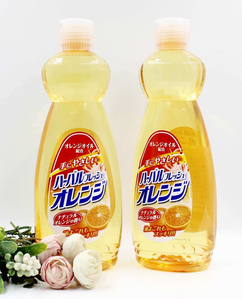 Nước rửa chéndiệt khuẩn tinh chất cam Mitsuei