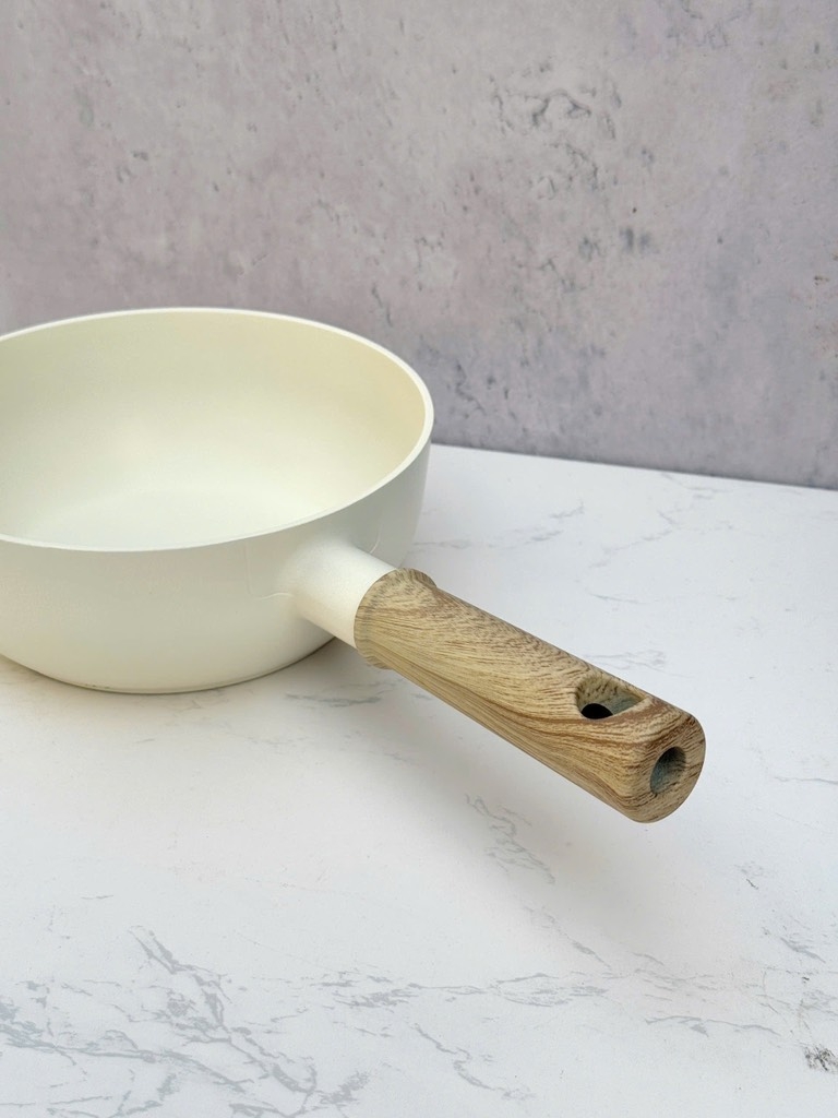 Chảo nhôm đúc sâu 
lòng chống dính 
Todaii - 18cm, nắp 
kính