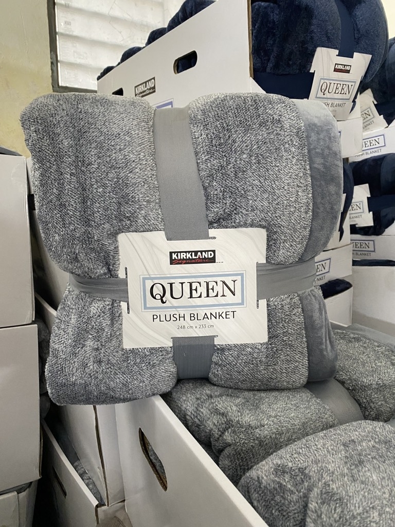 Chăn lông cừu màu ghi xám