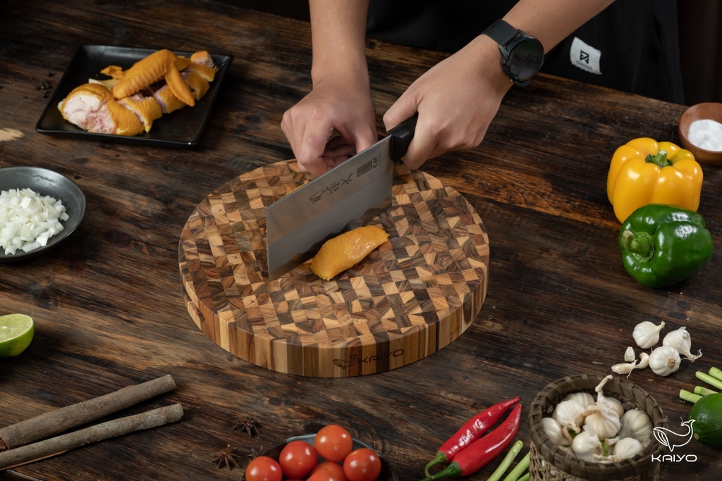 Thớt thái gỗ Teak đầu cây Kaiyo hình tròn 30 x 2,5cm
