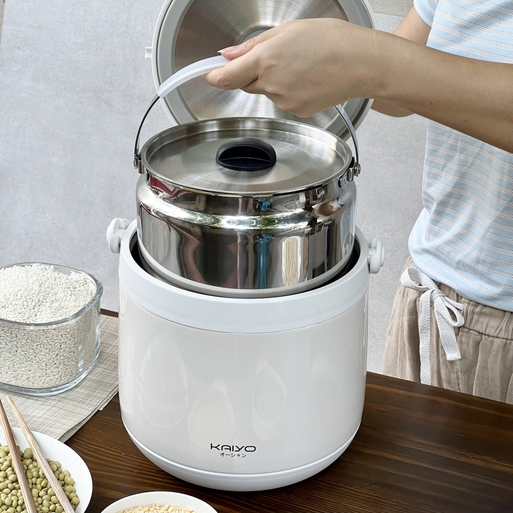 Nồi ủ chân không Kaiyo màu trắng, dung tích 4,5 lít