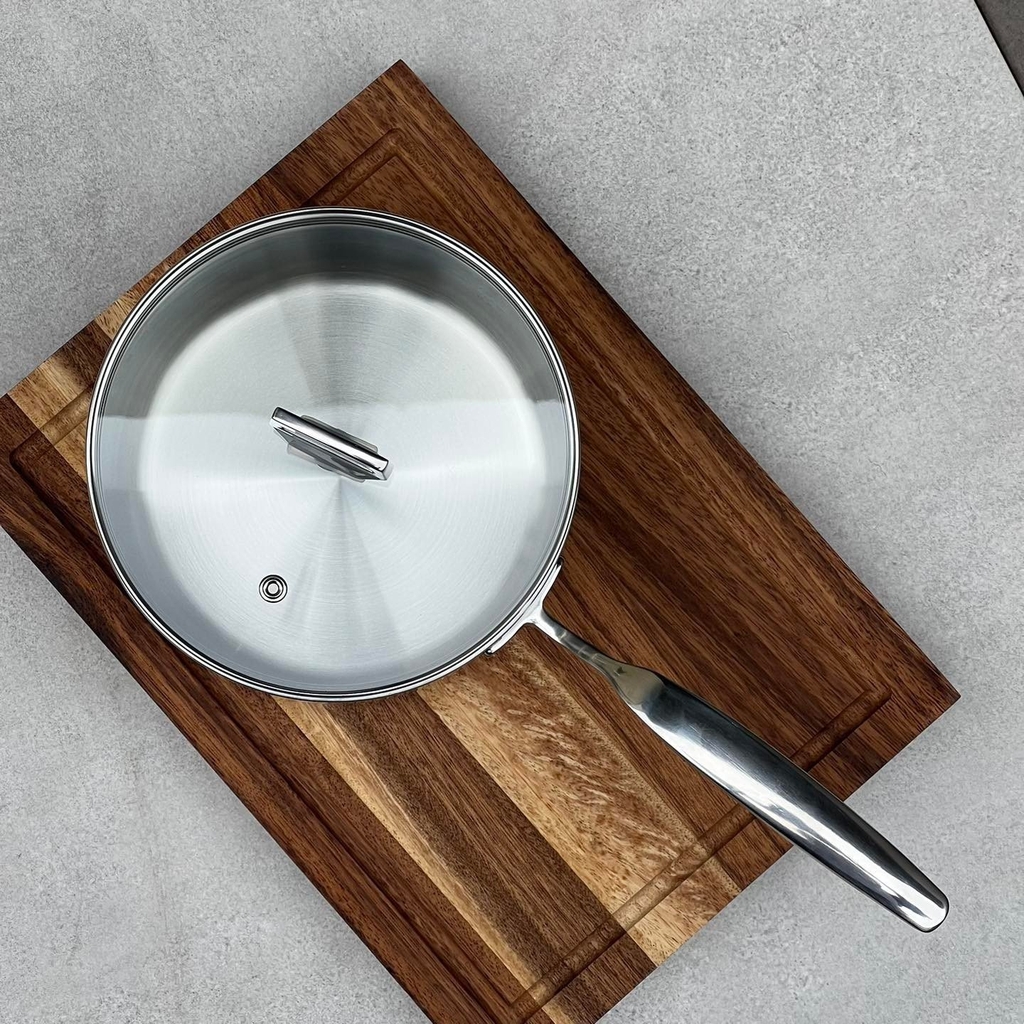 Quánh đúc Inox 3 lớp đáy liền Tri-Ply Kaiyo size 18cm