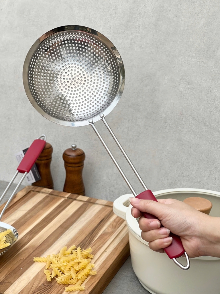 Muôi vớt inox 304 cỡ lớn nguyên khối Kaiyo 16,5cm
