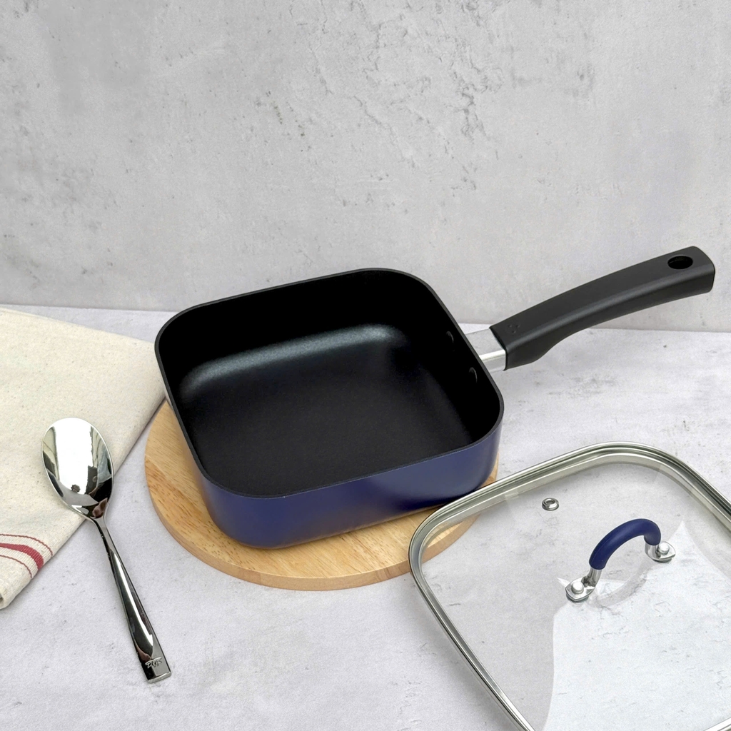 Chảo vuông chống dính có nắp kính Todaii size 18cm màu xanh