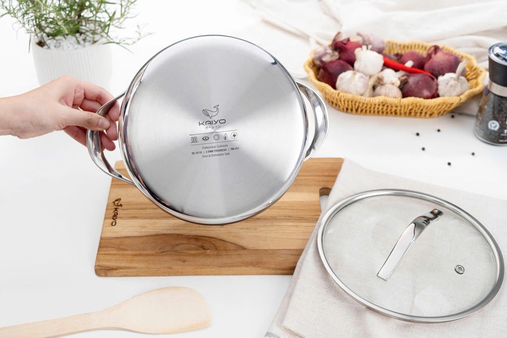 Nồi inox thân đáy liền Tri-Ply Silver Crown, size 24cm