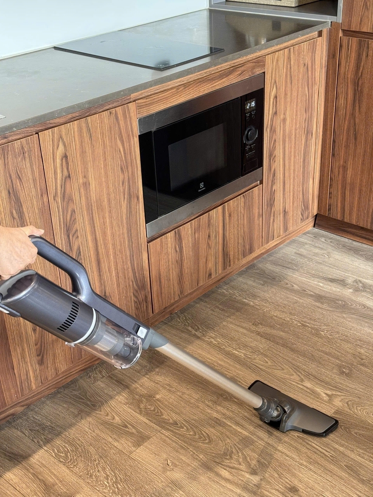 Máy hút bụi cầm tay Kaiyo, model KHV-416
