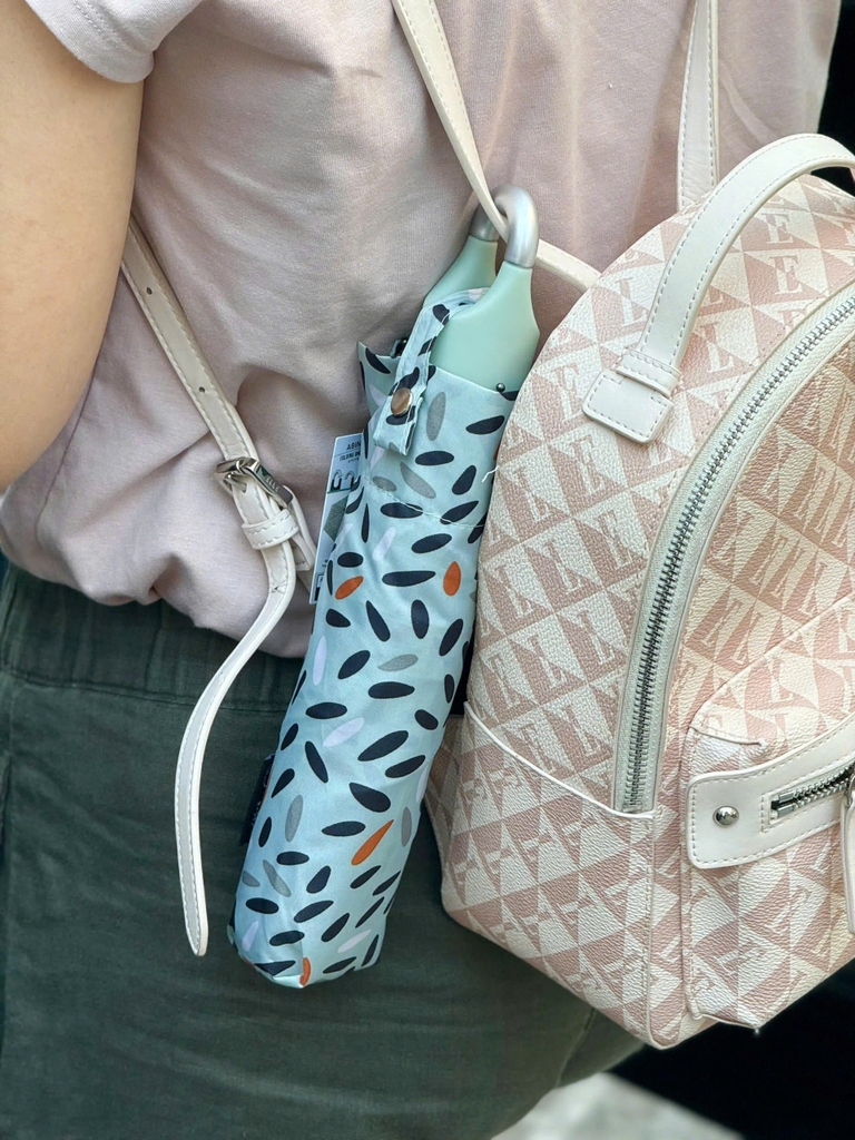 Ô gấp gọn siêu nhẹ có móc treo Kaiyo, hình lá cây nhiệt đới ( lá nhỏ )