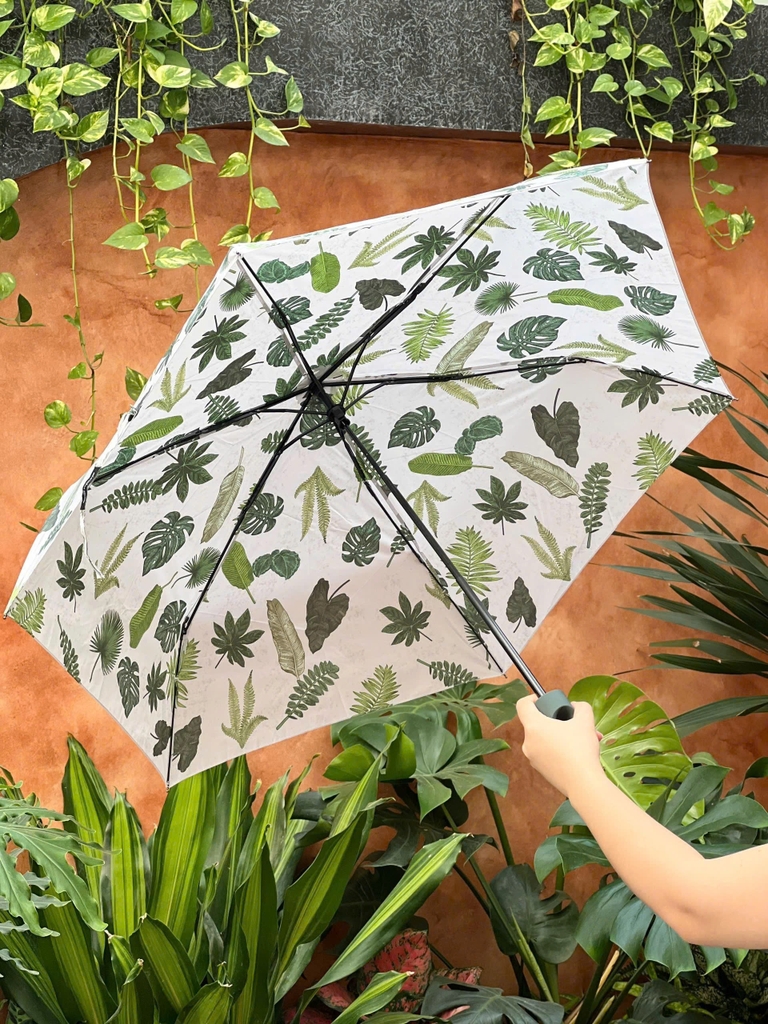 Ô gấp gọn siêu nhẹ có móc treo Kaiyo, hoạ tiết lá colorful leaf ( lá to )