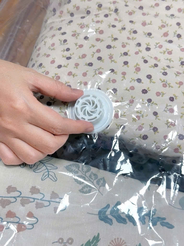 Túi hút chân không đựng quần áo, chăn màn hình hộp có van Okazaki 85x130x56cm