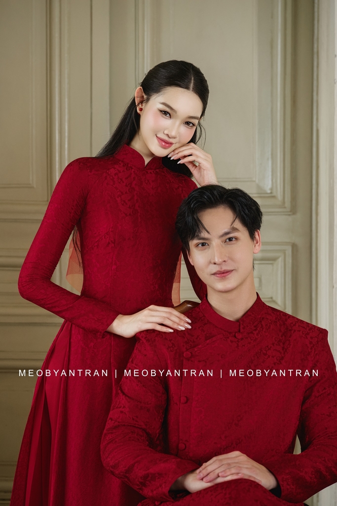 Áo dài cưới cặp đôi truyền thống 