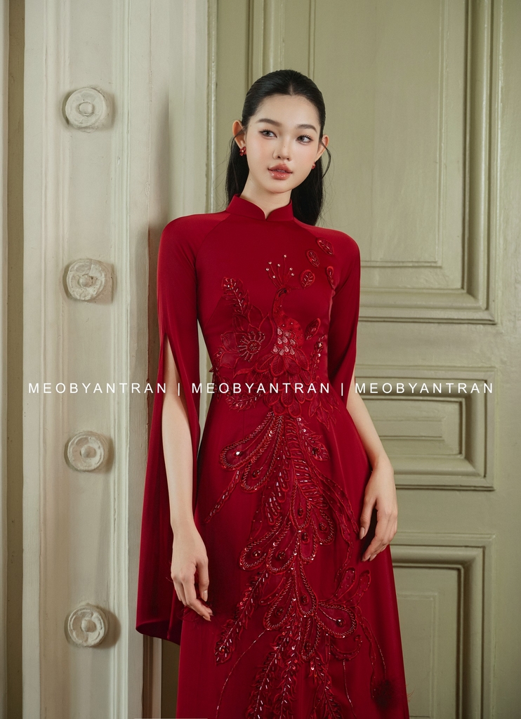 Áo dài cưới công phượng