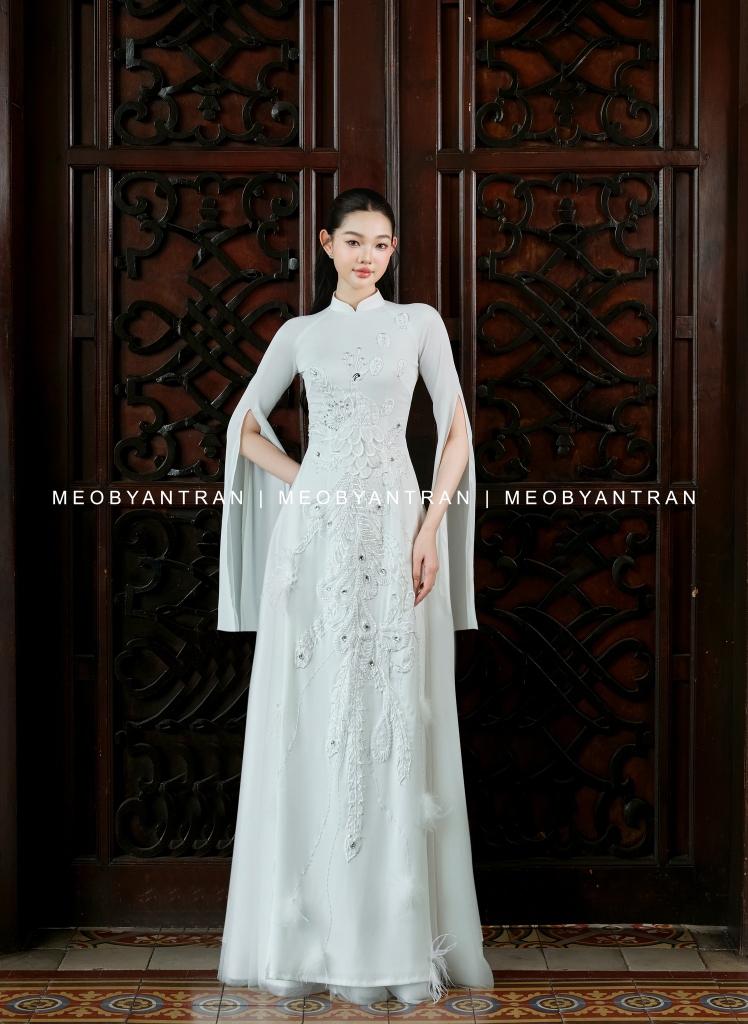 Áo dài cưới công phượng