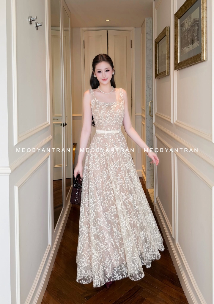 Đầm ren 2 dây xoè dự tiệc