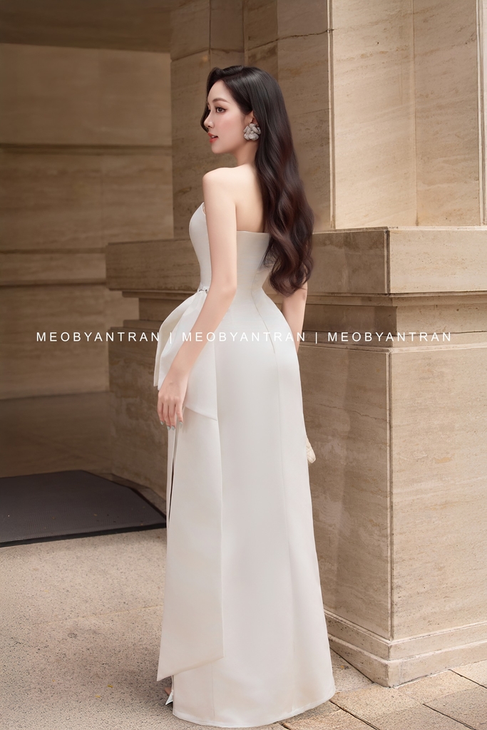 Đầm dài ôm body xẻ tà