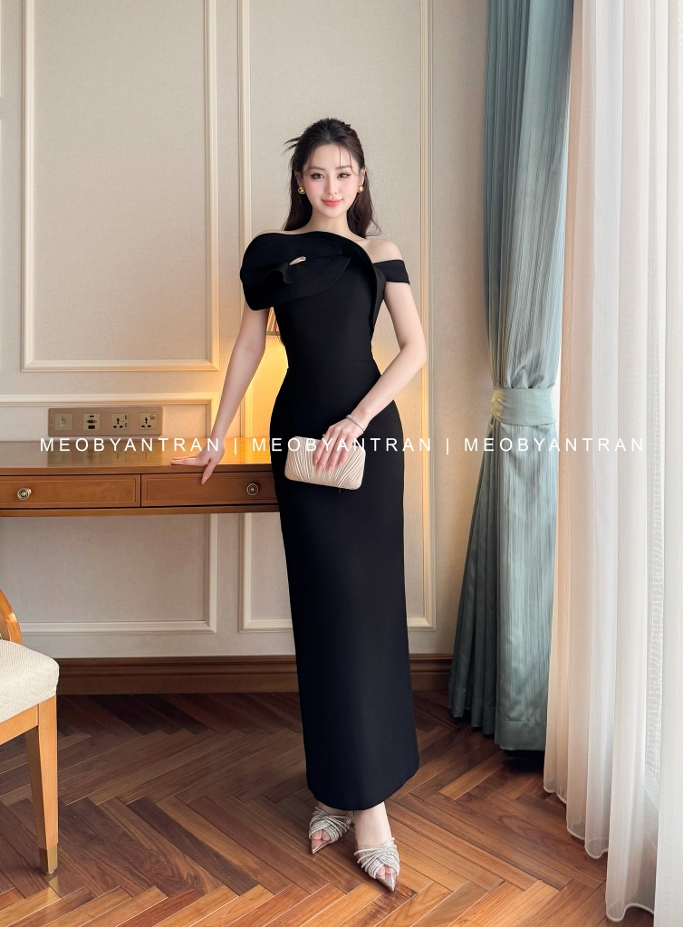 Đầm đen dự tiệc dáng dài 