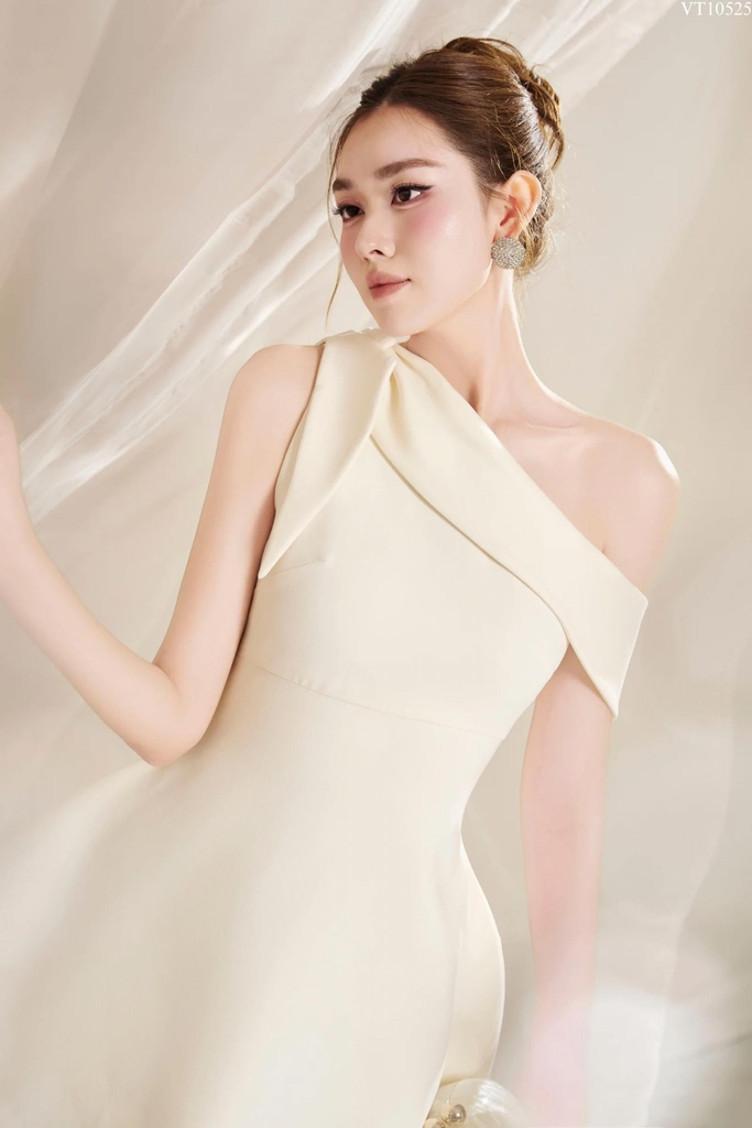 Đầm ngắn dự tiệc lệch vai