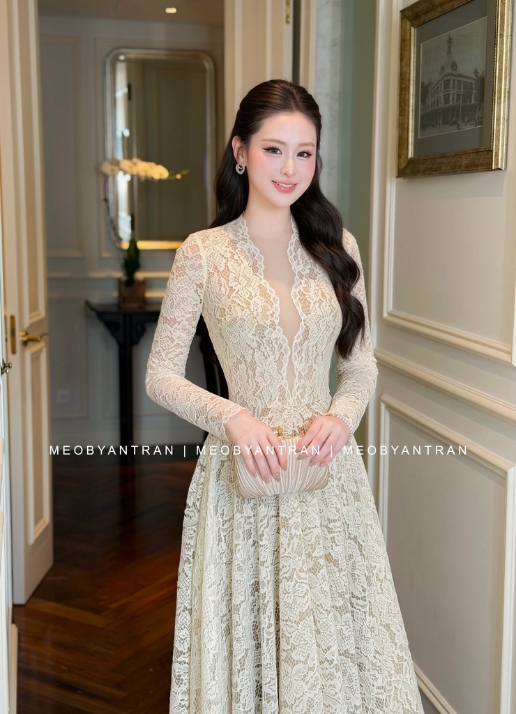 Đầm ren cao cấp tay dài