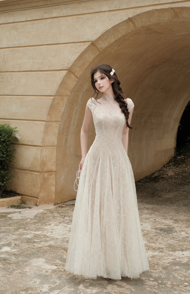 Đầm ren dự tiệc dáng dài 