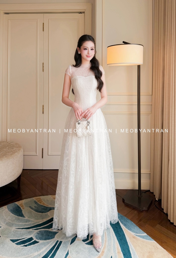 Đầm ren dự tiệc dáng dài