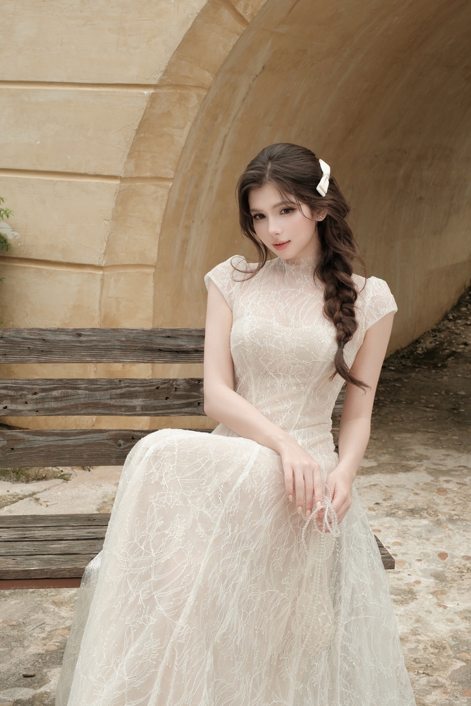 Đầm ren dự tiệc dáng dài 