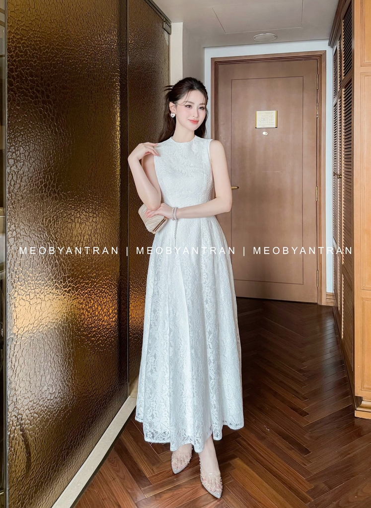 Đầm ren trắng dự tiệc cưới