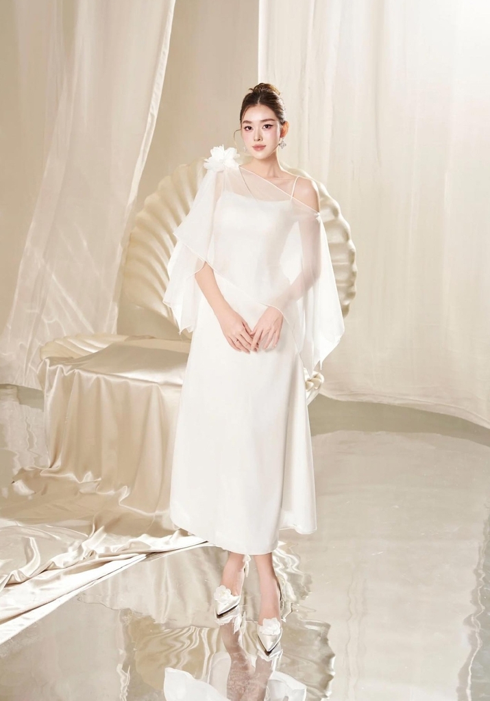 Đầm trắng dự tiệc đẹp