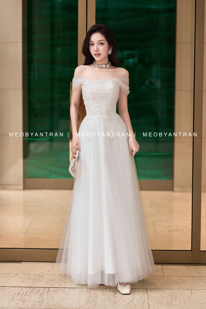 Đầm voan trễ vai dáng dài