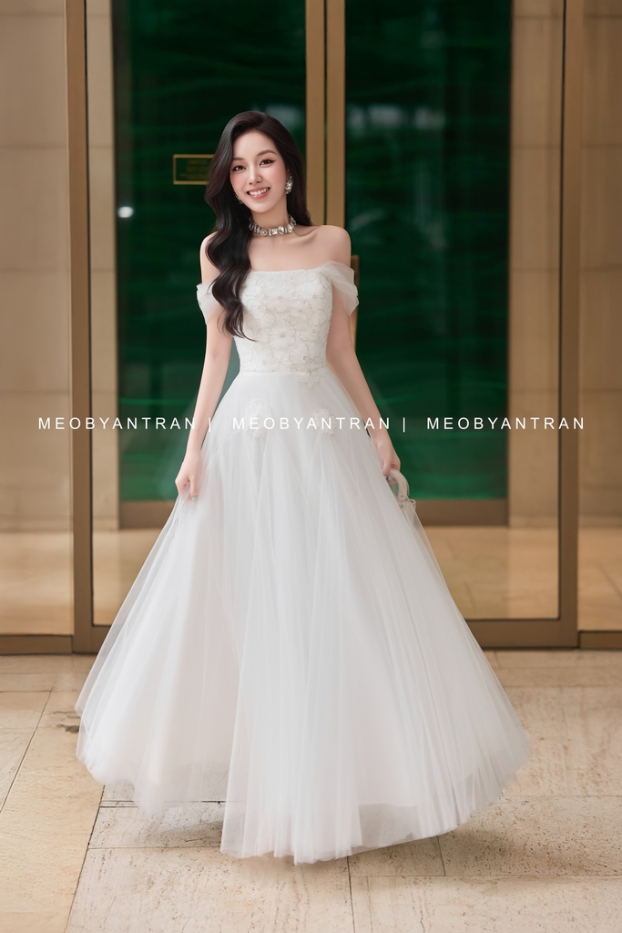 Đầm voan trễ vai dáng dài