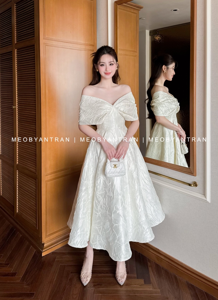 Váy xoè công chúa trễ vai