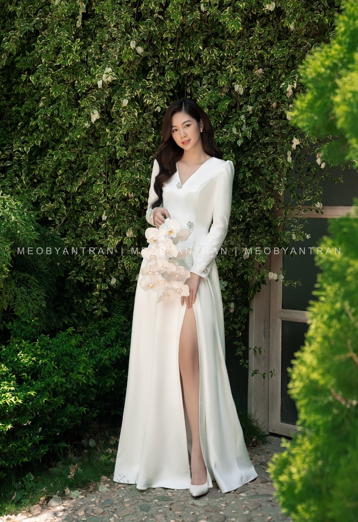 Váy cưới Hàn Quốc cho cô dâu dáng mảnh mai - Váy cưới cô dâu -  HappyWedding.vn