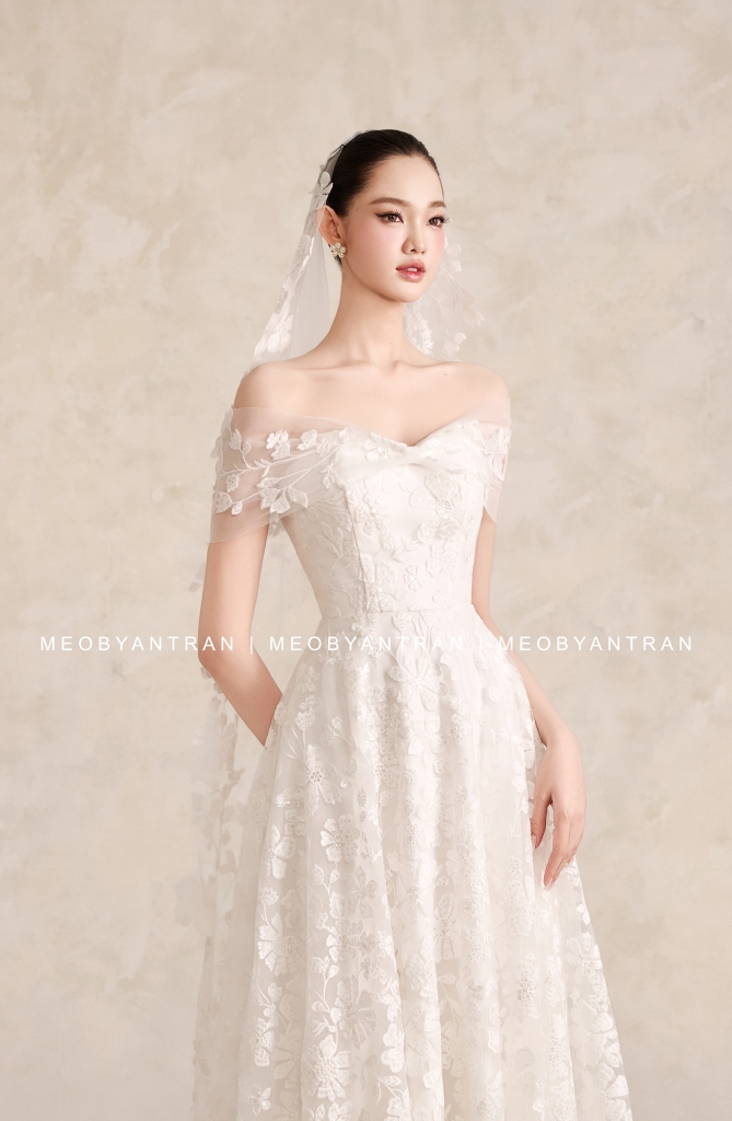 Váy cưới tối giản