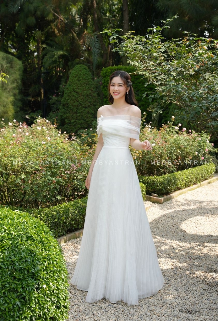 Dịch vụ cho thuê váy cưới nhẹ nhàng cho cô dâu yêu thích sự đơn giản -  oahdesign.com