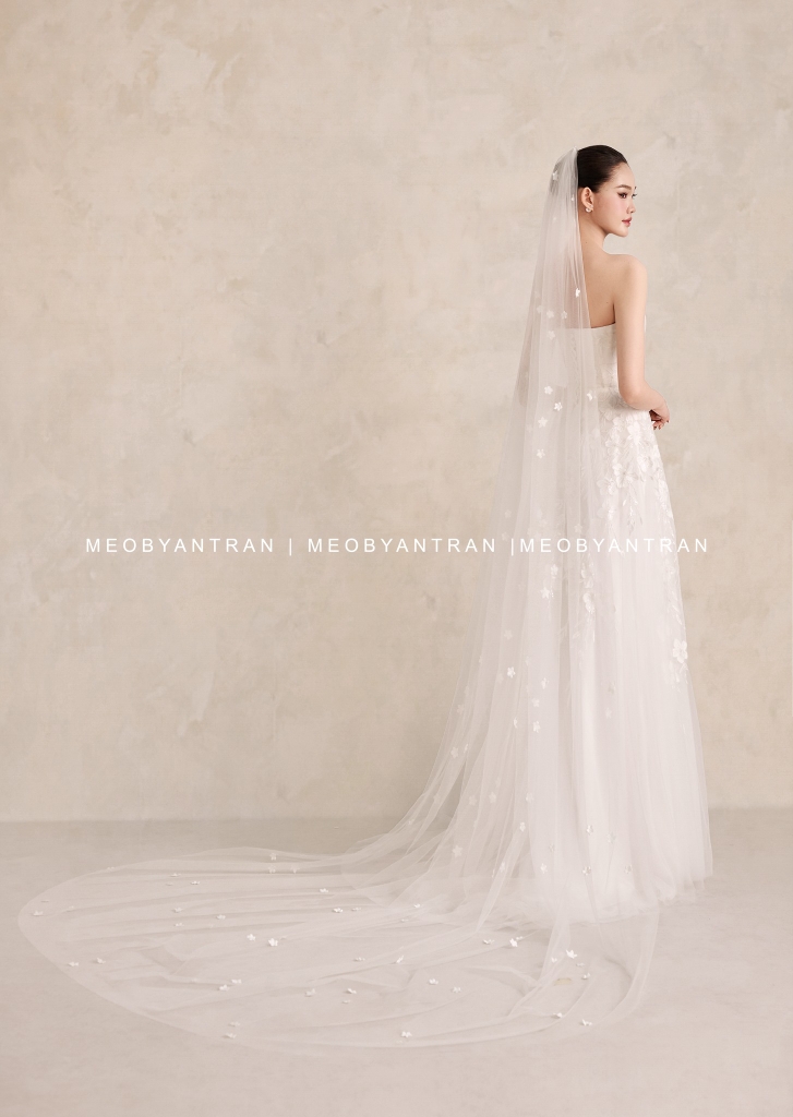 Váy cưới voan nhẹ nhàng