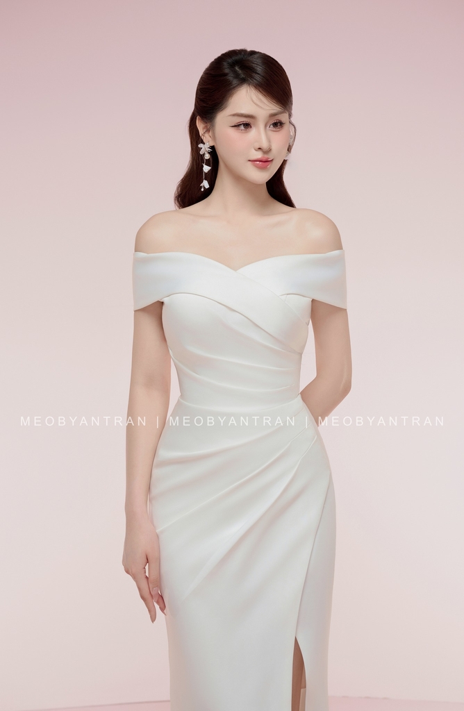 váy cưới xẻ tà chân đẹp