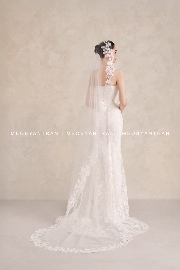 Váy cưới đuôi cá cúp ngực