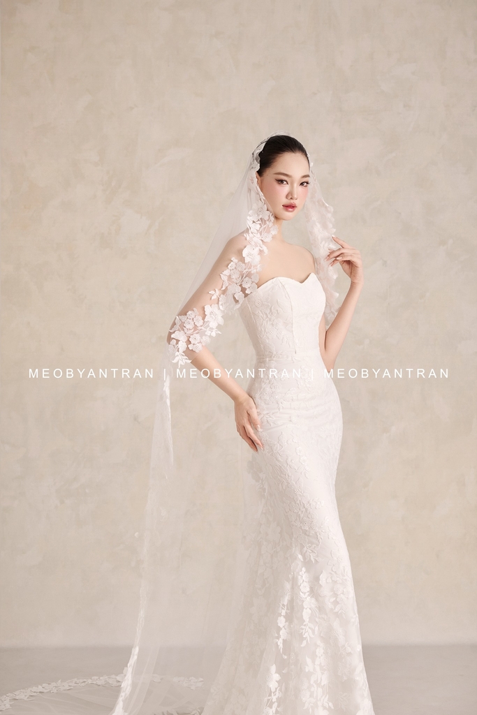 Váy cưới đuôi cá cúp ngực