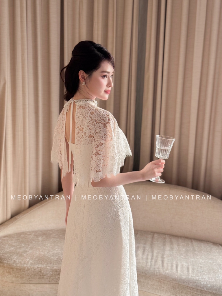Váy ren trắng dáng dài
