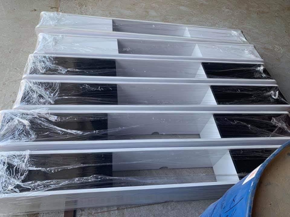 [SALES] Kệ Tivi Treo Tường 160cm giá rẻ -TV403