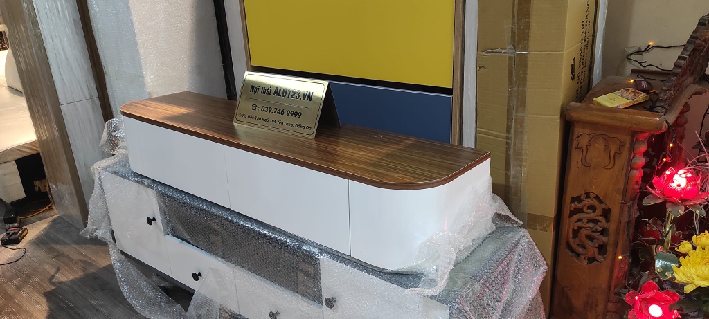Kệ tivi treo tường bo góc hiện đại 120 - 140cm  -TV2990