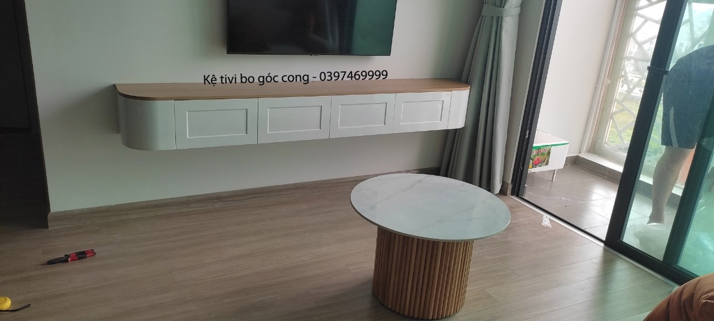 Kệ tivi treo tường hiện đại ngăn kéo cánh huỳnh  tv82