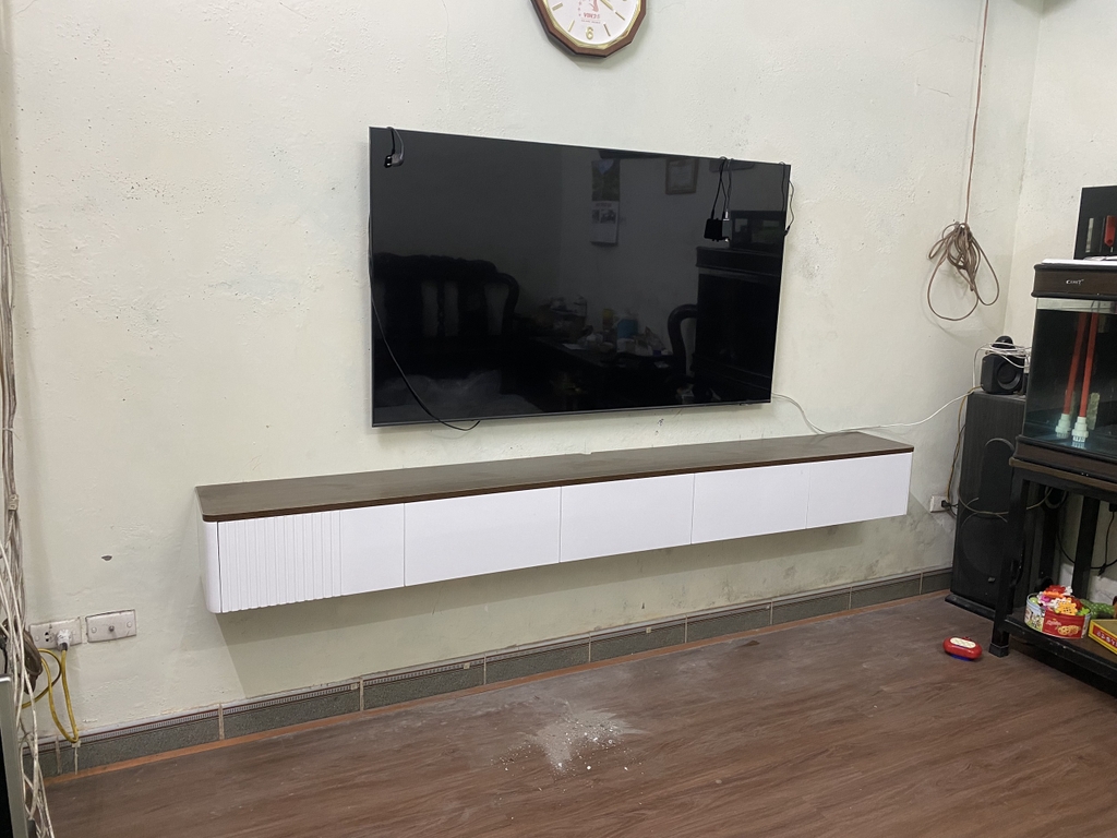 Kệ tivi cong treo tường 200x30x25cm -TV28